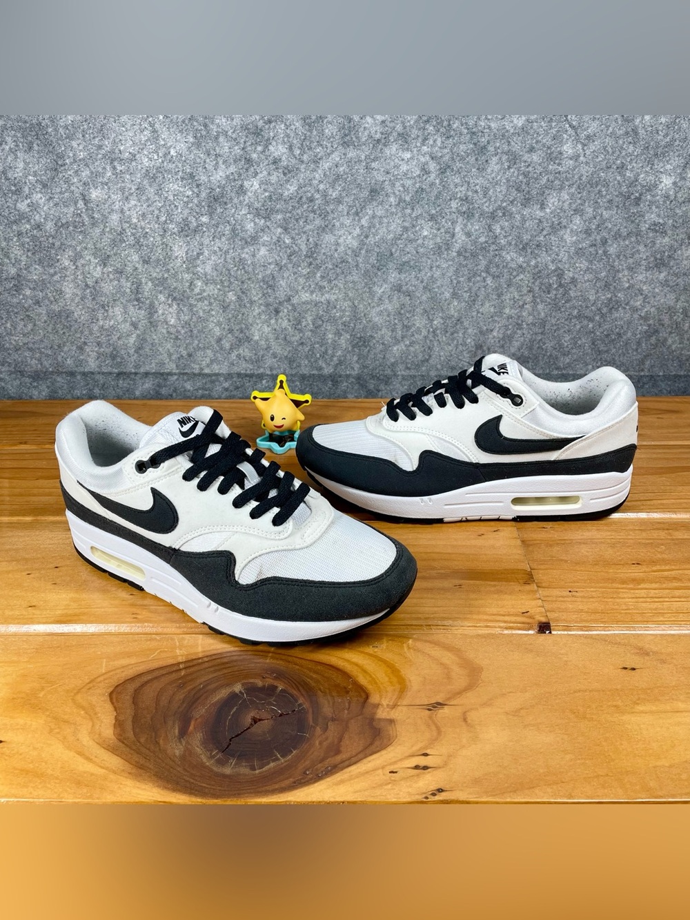 Nike Air Max 1 Womens Size 10 / Mens 8.5 Panda Black White Sneakers DZ2628-102